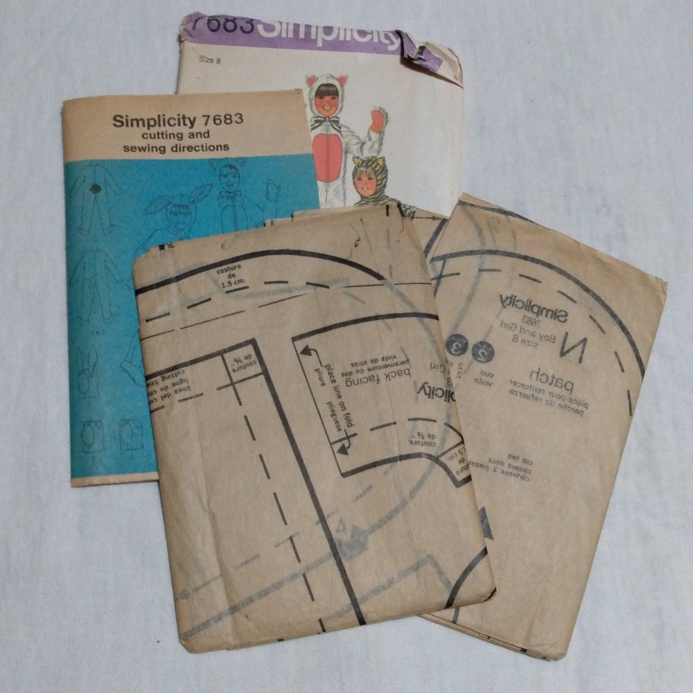 7683 Simplicity Simple-to-Sew Pattern - Picture 4 of 4